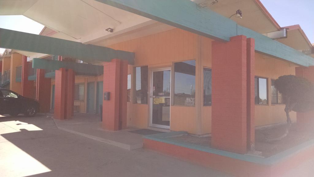 Sahara Inn Holbrook Exterior foto